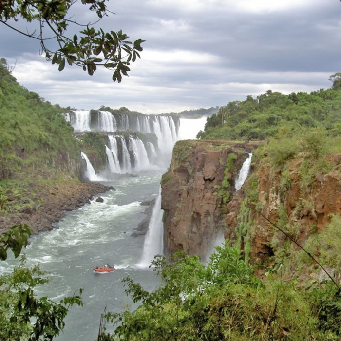 Iguazú traslados y visita cataratas pack 1